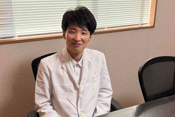 �@���F���c �q��